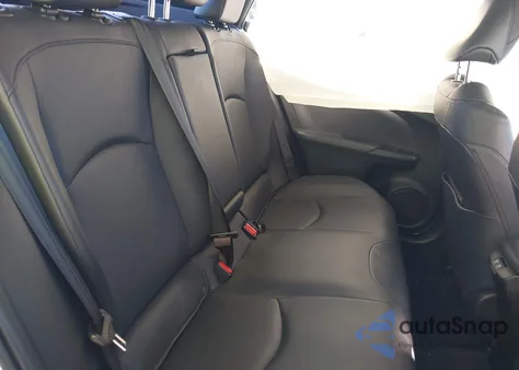 2019 Toyota Prius L Eco/Le/Limited/Xle z USA, uszkodzony, nr VIN JTDKARFU1K3079135